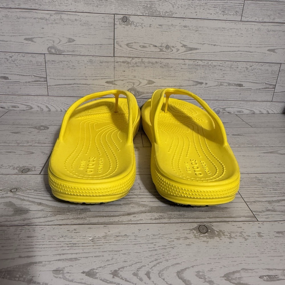Crocs Classic II Flip Flop Lemon Yellow Unisex Sandals Size Men 7 Women 9 206119 - Picture 4 of 8